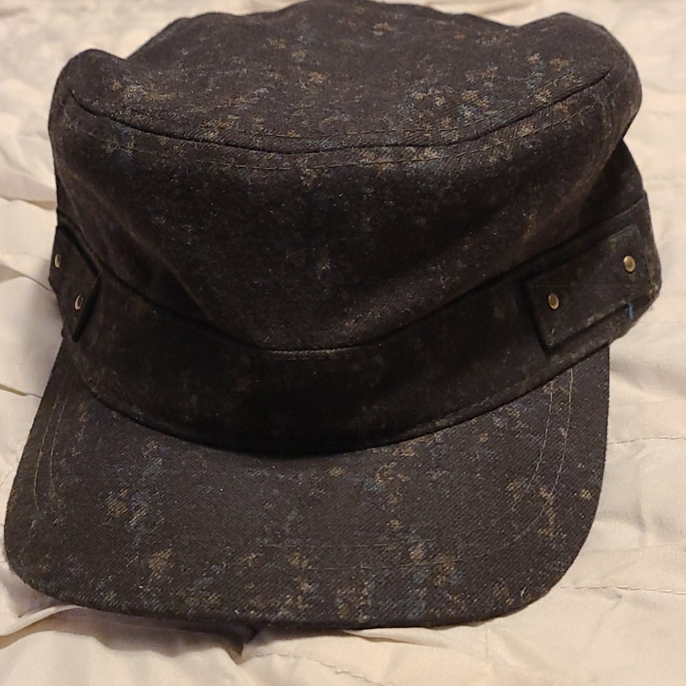 Woman cap